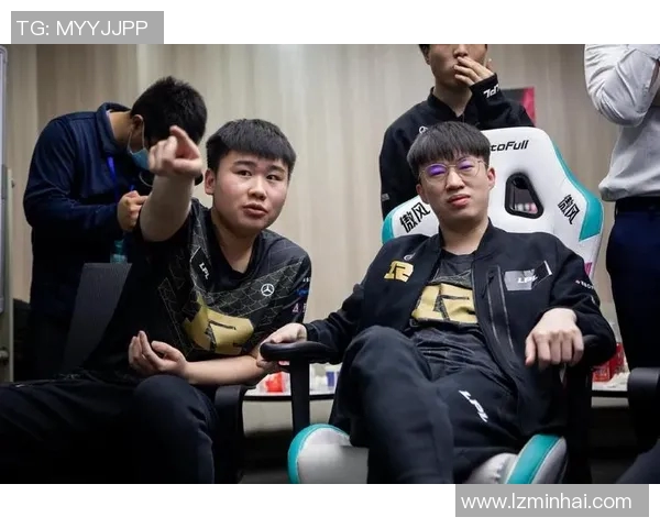 电竞新闻FPX在DOTA2赛场的节奏掌控与失误分析探讨